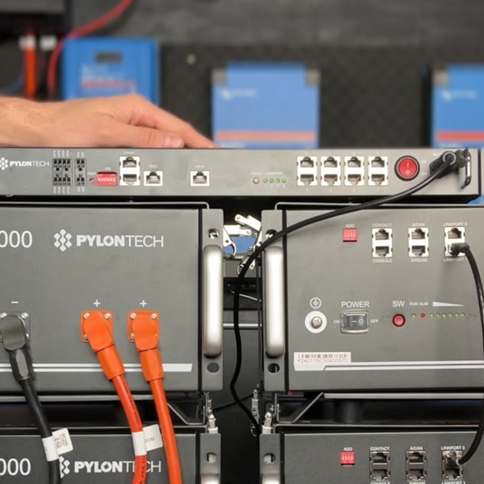 Pylontech low voltage battery combiner hub