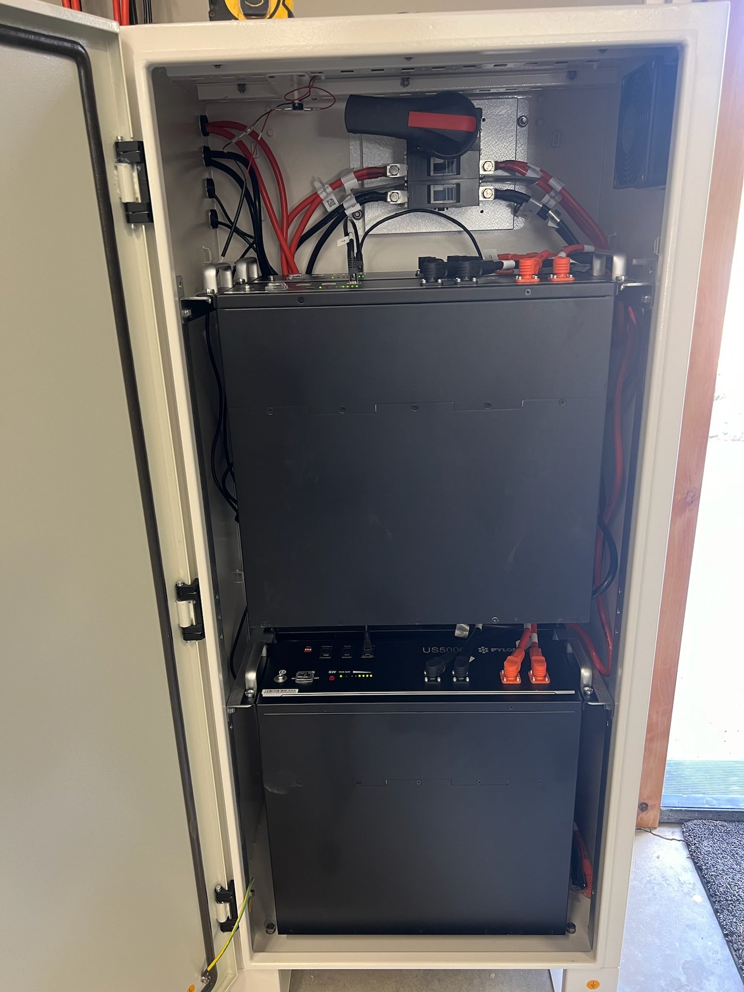 Pylontech Rack Accu Pylontech Racking, Accessories, and Enclosure Options — Intelligent ...
